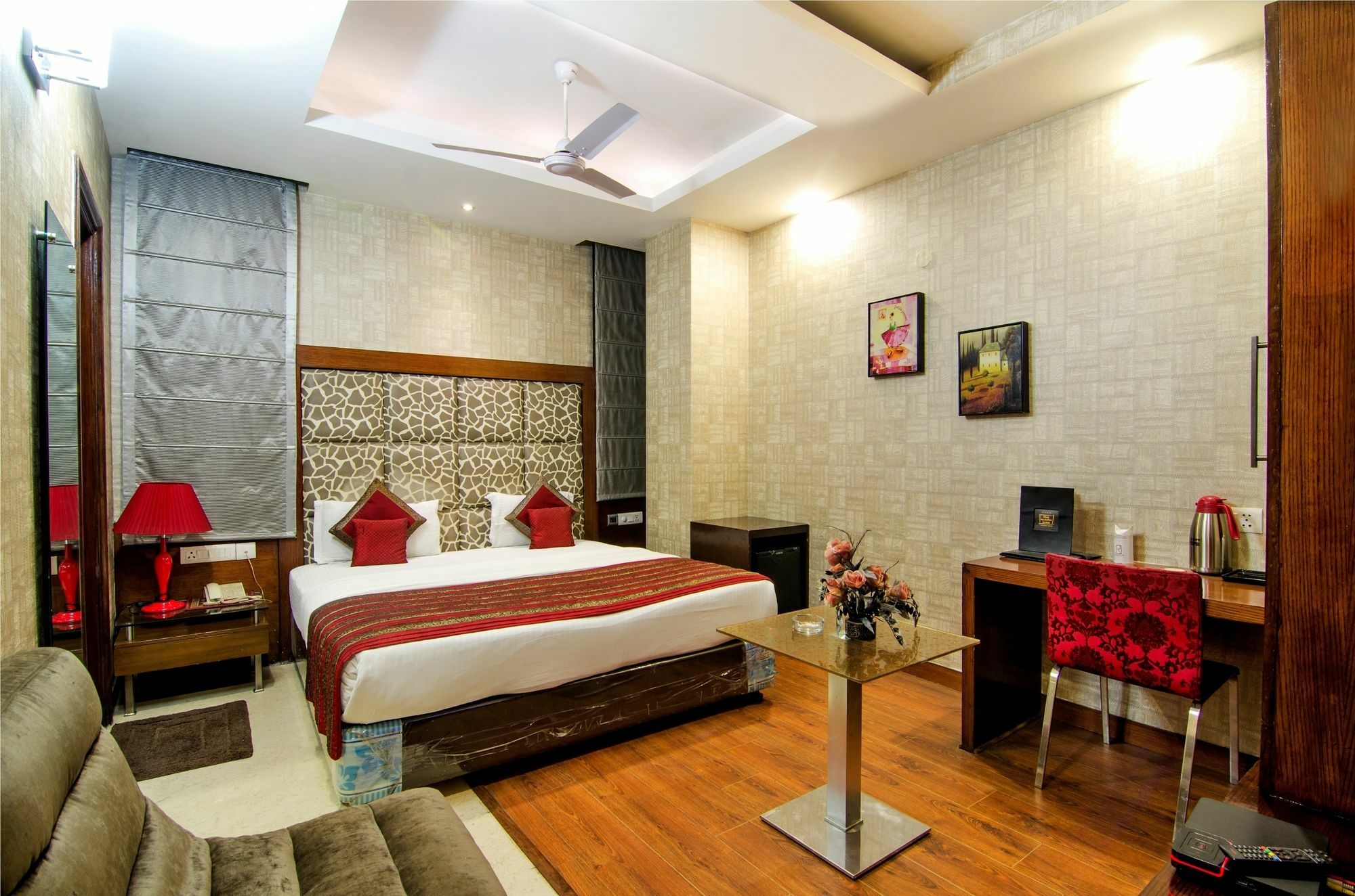 Omega Residency Hotel Ню Делхи Екстериор снимка